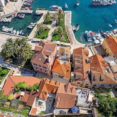 Lola Apartments - Zf Hvar Hvar Town Bagian luar foto