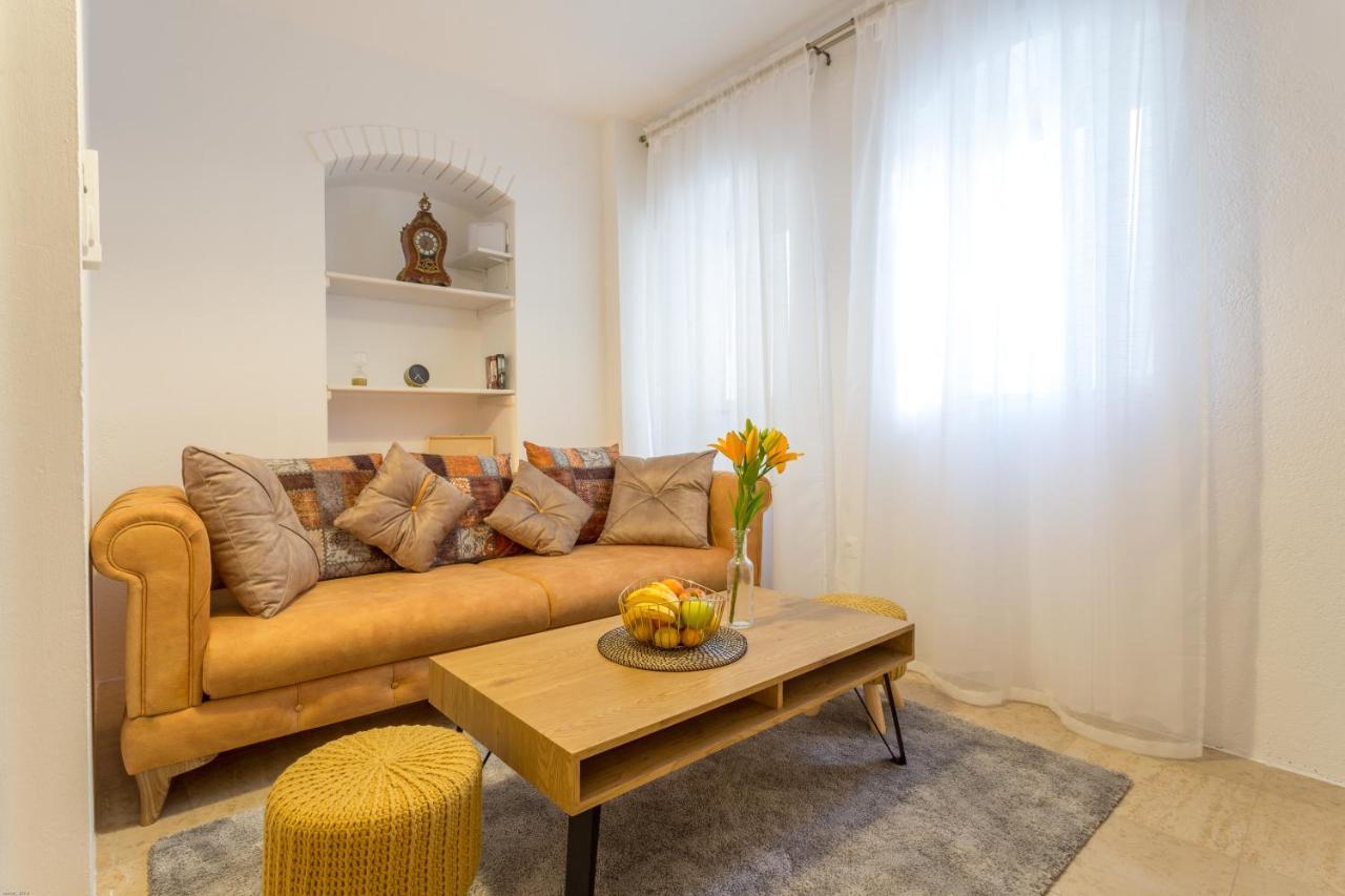Lola Apartments - Zf Hvar Hvar Town Bagian luar foto