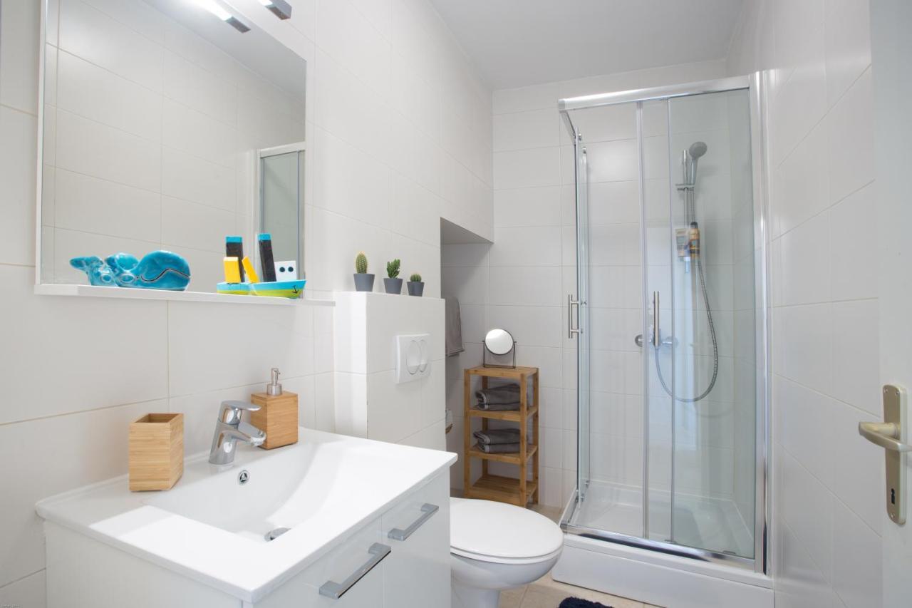 Lola Apartments - Zf Hvar Hvar Town Bagian luar foto
