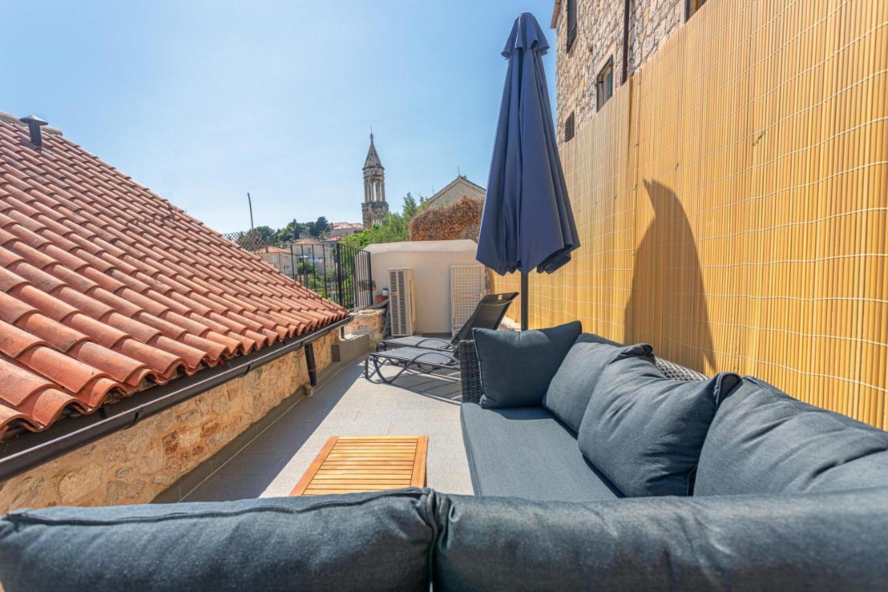 Lola Apartments - Zf Hvar Hvar Town Bagian luar foto